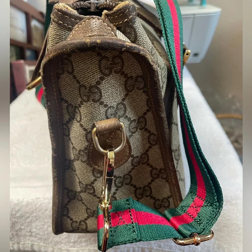 Authentic Vintage Gucci Bag - Picture 5 of 15